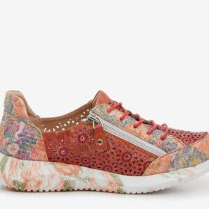 NWT L'Artiste Carleigh Women's floral sneakers size US 9/EU 40